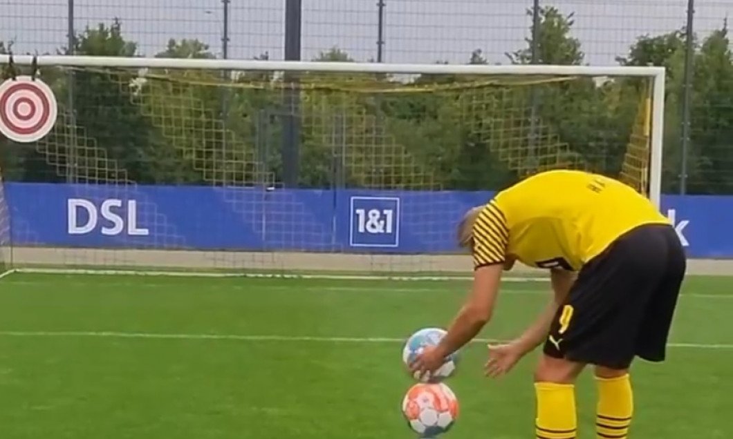  VIDEO: Ce a făcut Erling Haaland cu trei mingi așezate una peste alta