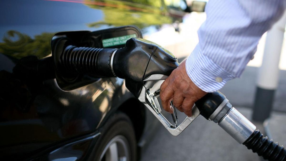  Consiliul Concurenței anchetează de ce s-au scumpit atât de mult carburanții auto