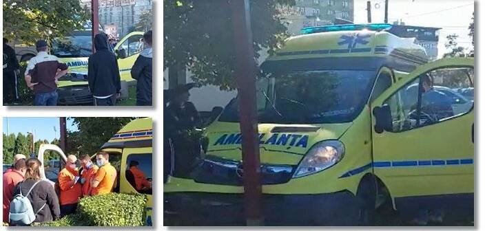  VIDEO O Ambulanță a lovit un camion și a ricoșat într-un stâlp