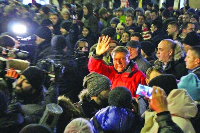  USR: Iohannis a păcălit milioane de români cărora le-a cerut votul