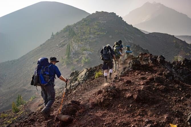  3 turiști au plecat pe munte în pantaloni scurți și adidași și au fost recuperați de salvamontiști