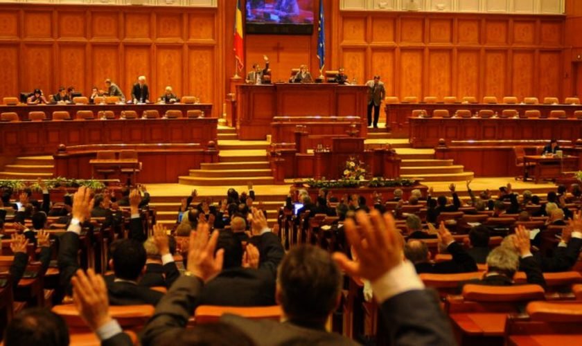  SURSE: PSD a decis să voteze împotrivă în Parlament, la învestirea Guvernului Ciucă