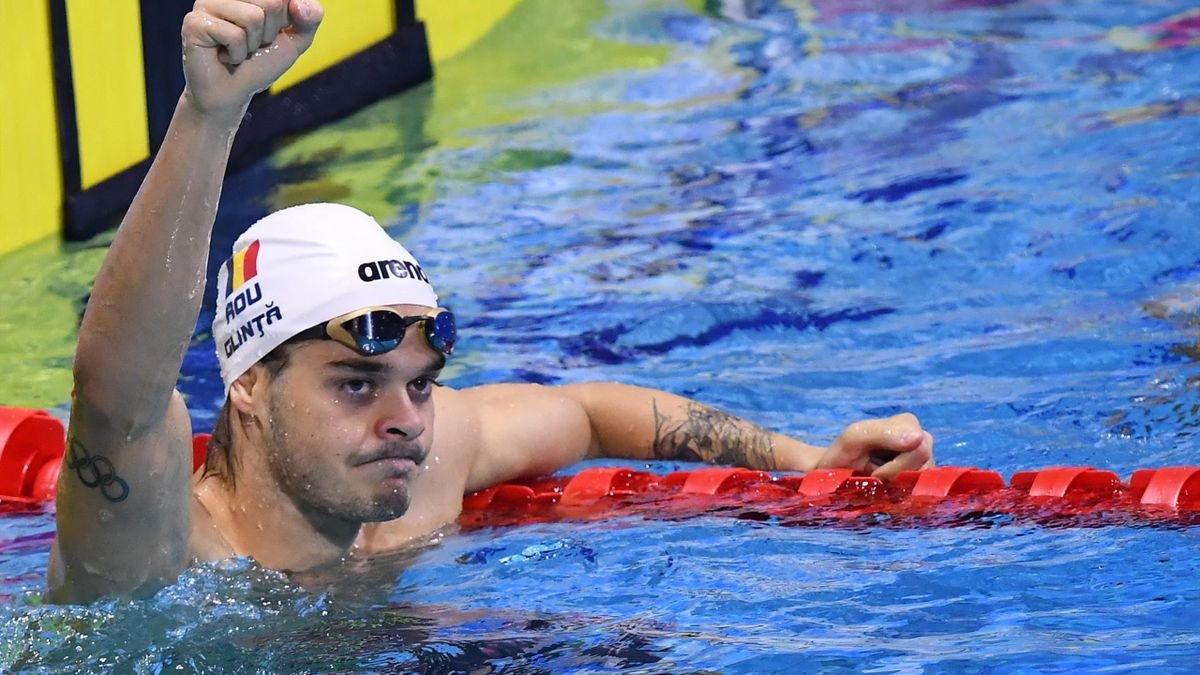  Robert Glinţă, în semifinale la 50 m spate, la Campionatele Europene de nataţie în bazin scurt