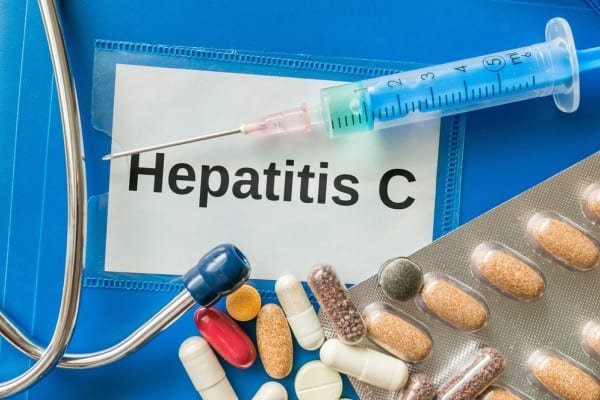  Patru luni fără tratament pentru cei cu hepatita C