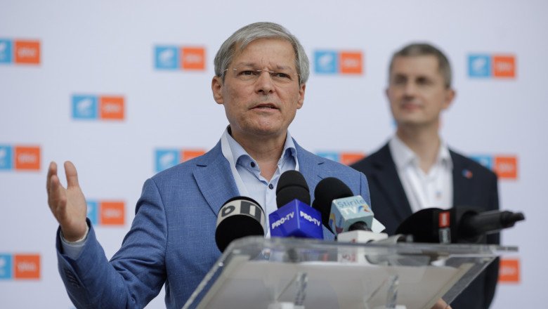  Dacian Cioloș: USR trece în opoziție