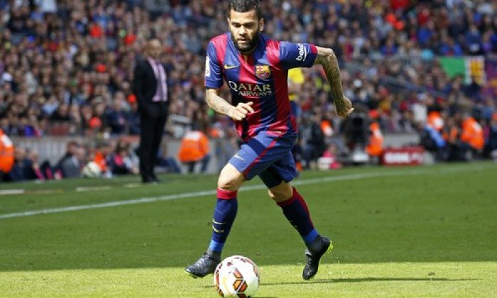  Dani Alves ar putea reveni la FC Barcelona