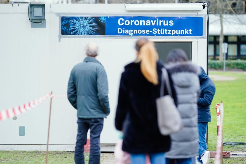  Germania pregăteşte o carantină generală pentru nevaccinaţi