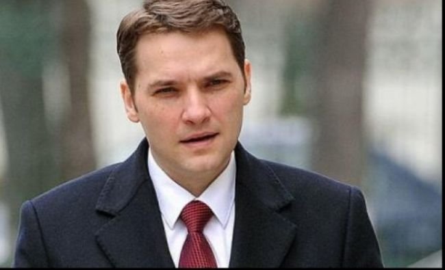  Fostul senator Dan Şova, condamnat la 4 ani de închisoare în dosarul CET Govora