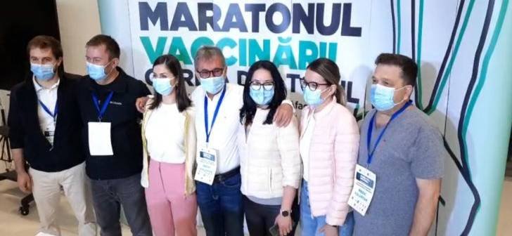  Studenții din Timișoara merg prin județ pentru a convinge oamenii să se vaccineze