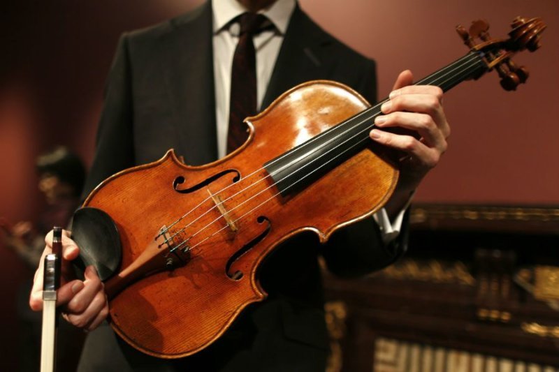  Concert umanitar cu vioară Stradivarius, duminică, la Iaşi