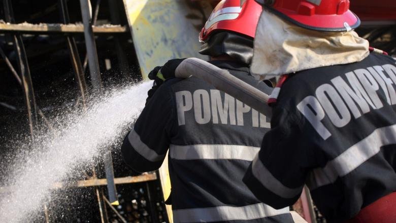  Al treilea incendiu sâmbătă în județul Iași: a ars o casă în Movileni