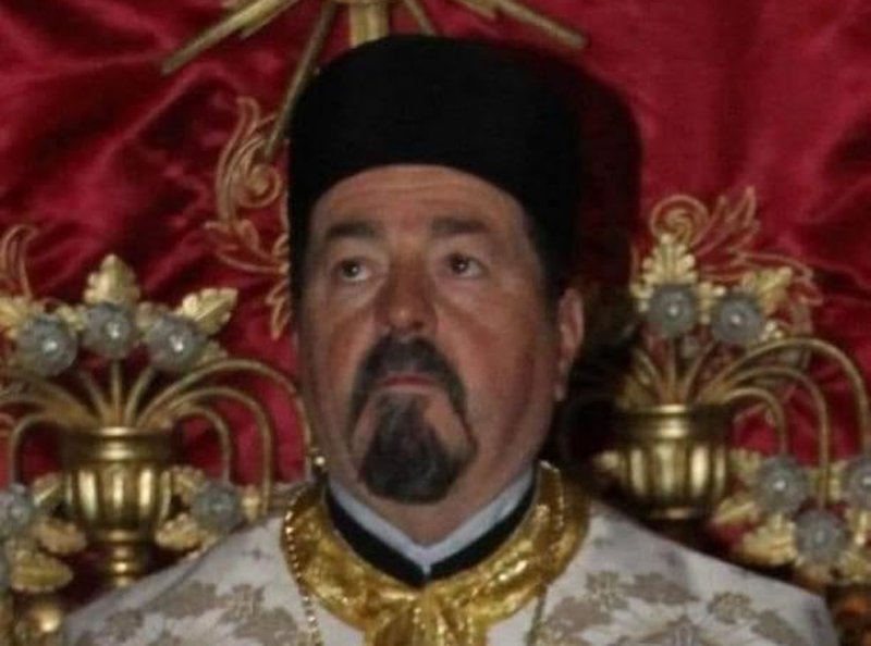  Un preot din județul Neamț a murit în timp ce stătea pe scaunul de spovedanie