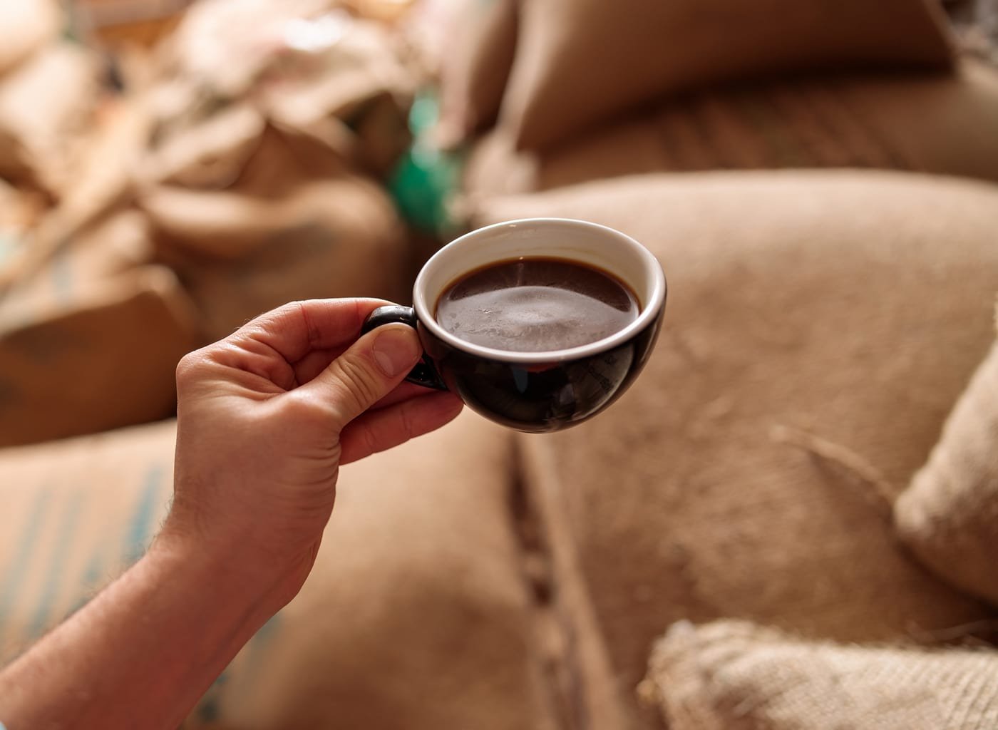 De ce să bei zilnic cafea şi ceai după vârsta de 50 de ani