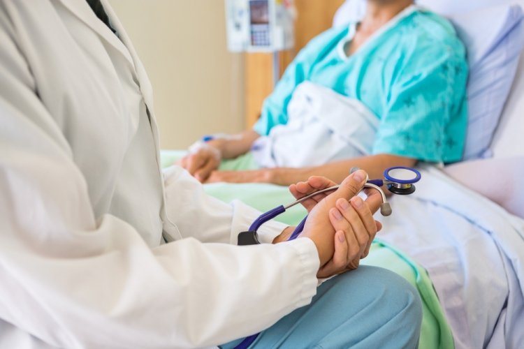  Medic reclamat că îndoapă pacienții cu antibiotice ca să nu se infecteze în spital