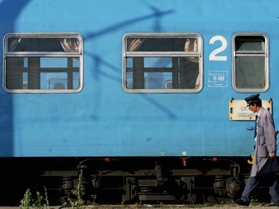  Un bărbat din Ruginoasa a rămas fără mână după ce l-a călcat trenul