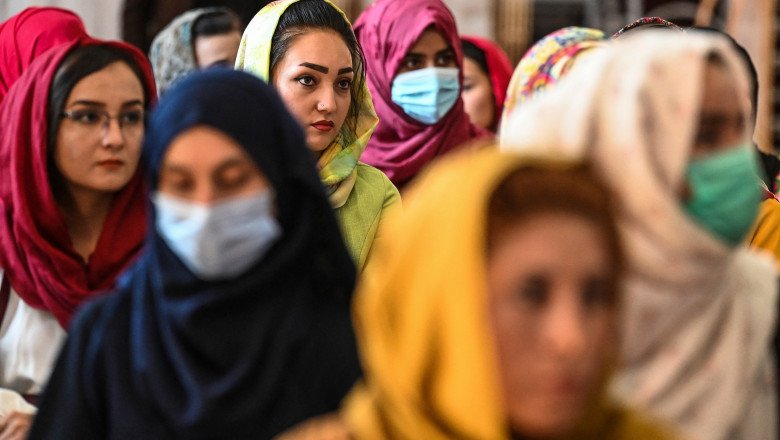  Liderul suprem taliban ordonă printr-un decret protejarea drepturilor femeilor