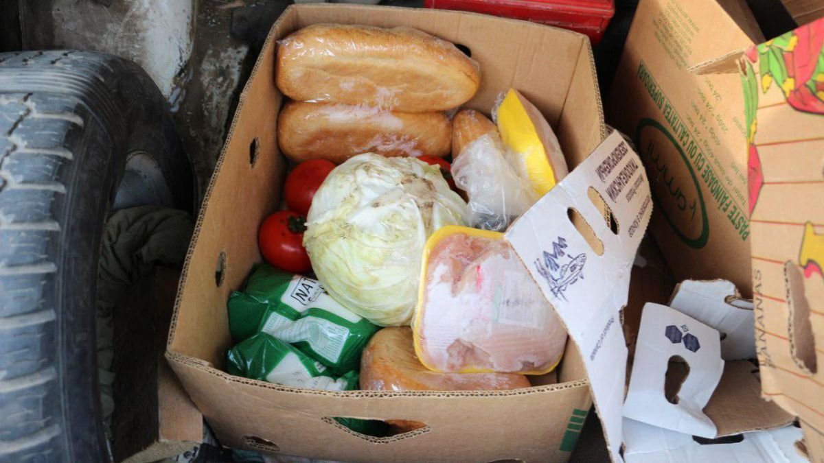  Directoarea creşelor din Ploieşti fura cu duba mâncarea şi produsele destinate copiilor