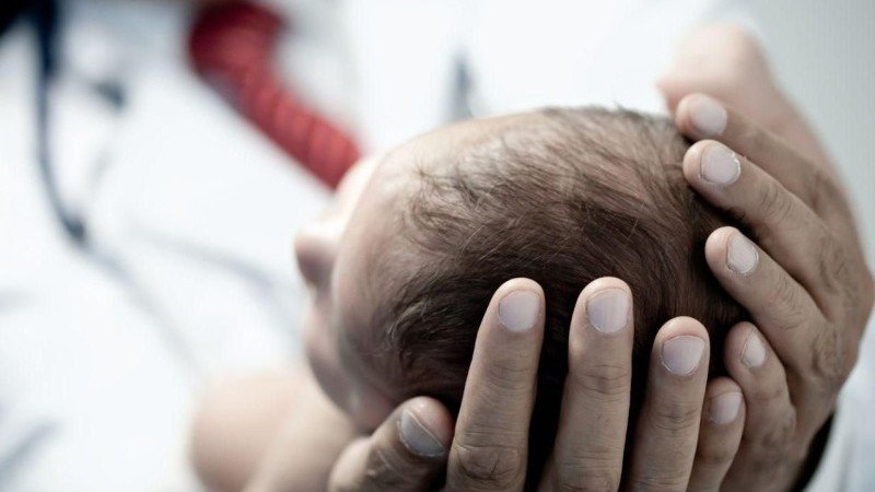  Mortalitatea infantilă: principala cauză a ratei mari este neurmărirea sarcinii