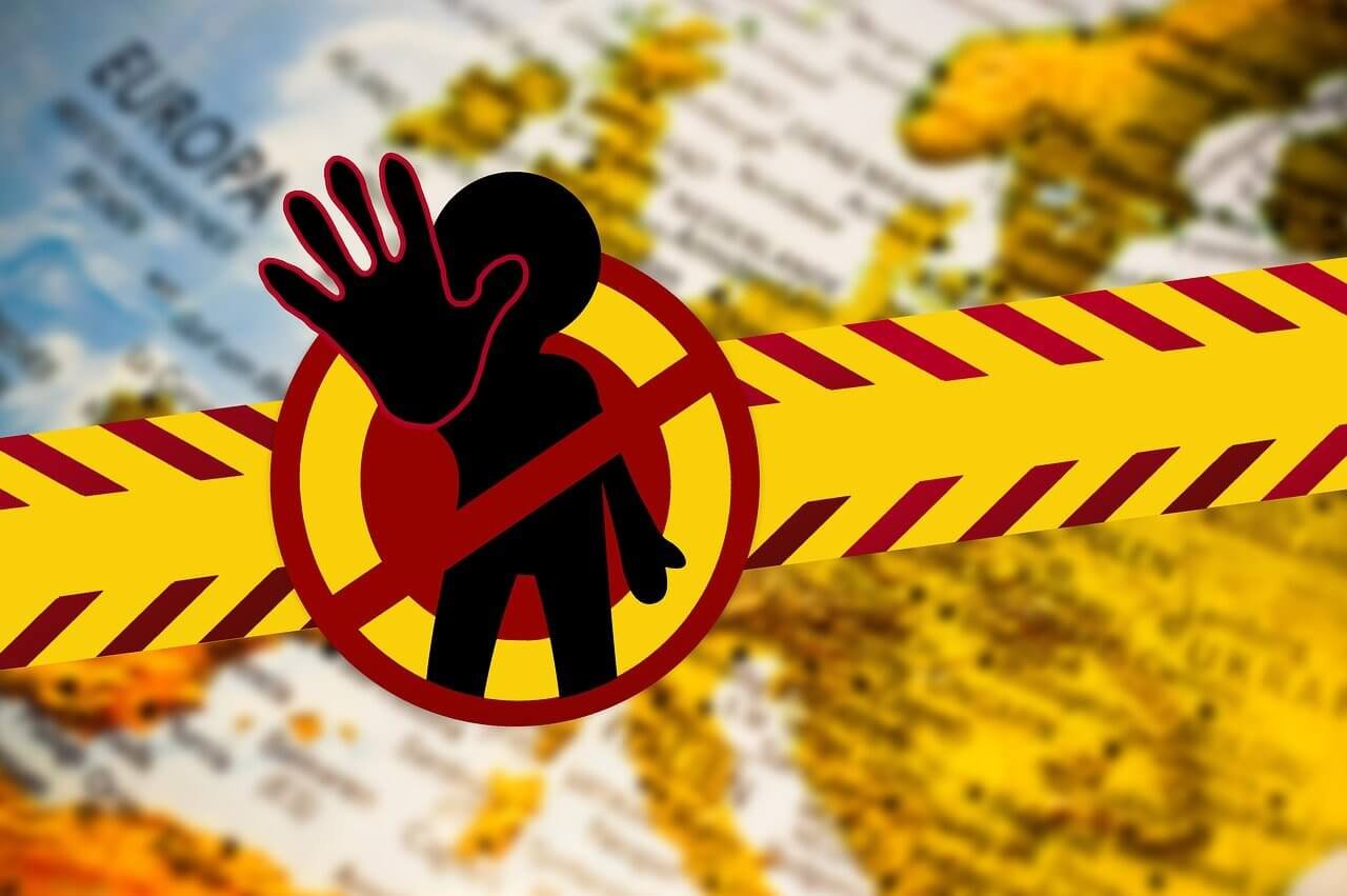  România se relaxează, Occidentul impune restricții tot mai dure