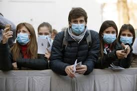  Cum ieşim din pandemie: mai epuizaţi, mai temători, mai îngrijoraţi