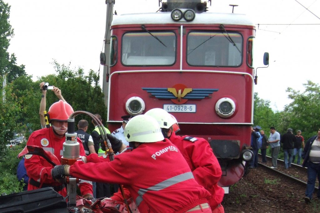  În 24 de ore, trei accidente feroviare cu doi morţi şi un rănit la Paşcani