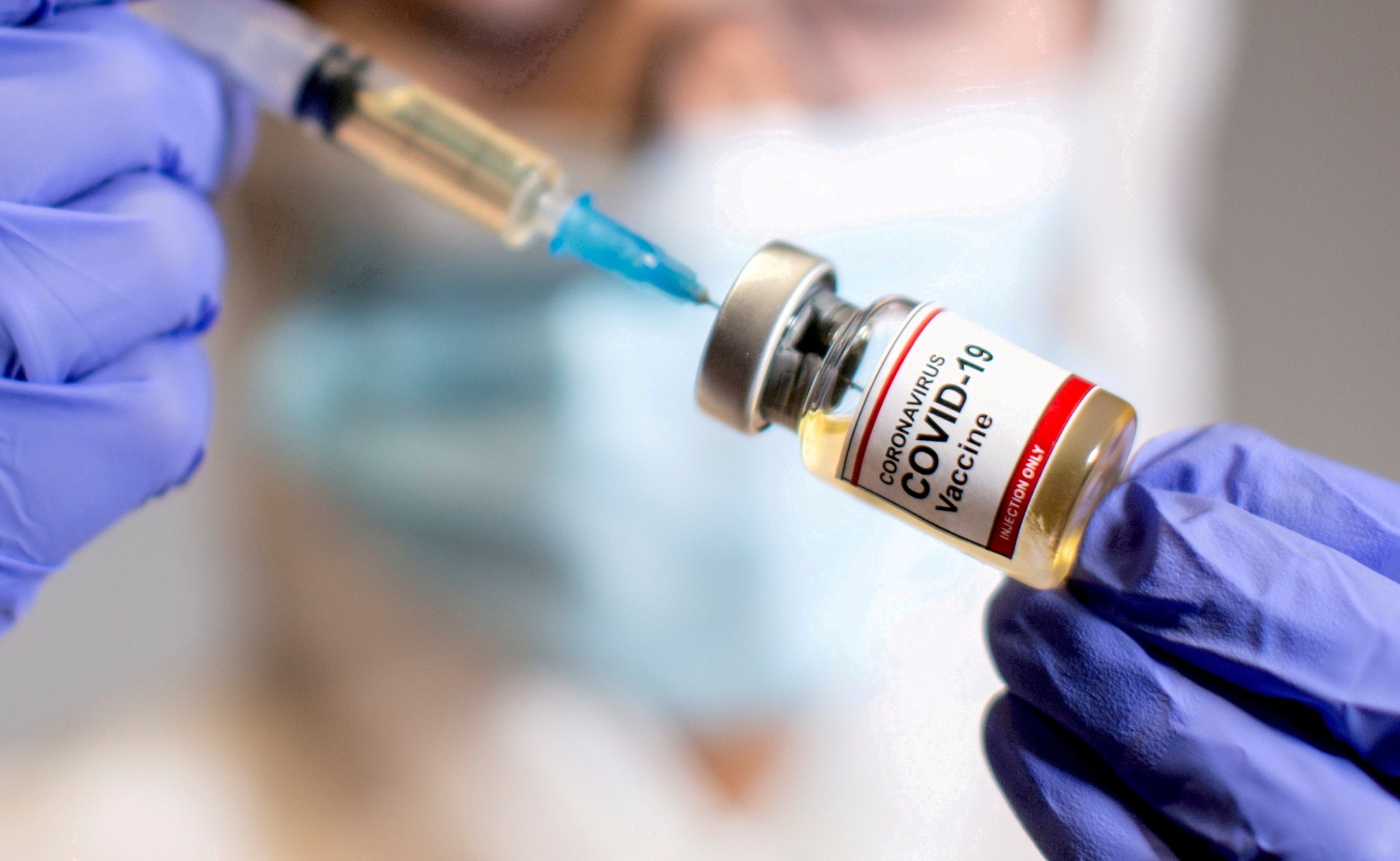  Un bărbat s-a vaccinat de 9 ori anti-Covid ca să facă rost de bani