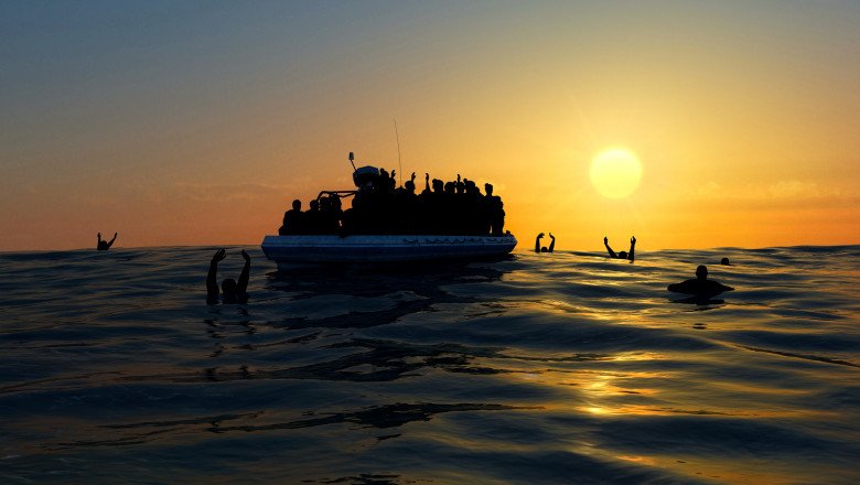  O ambarcațiune s-a scufundat lângă Creta. Șapte oameni au murit