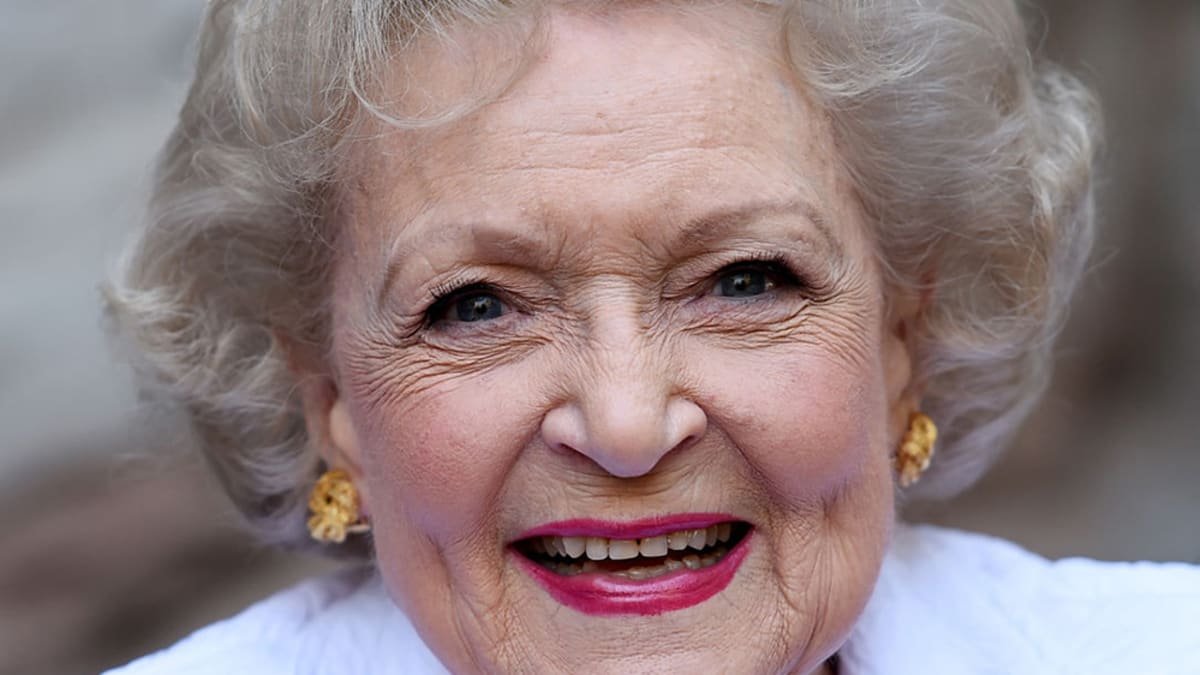  Joe Biden, despre actriţa Betty White: ”A adus un zâmbet pe buzele multor generaţii de americani”