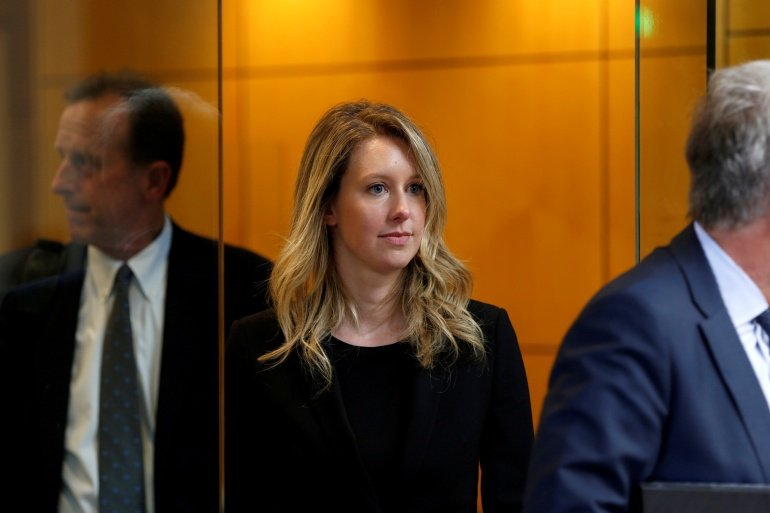  Elizabeth Holmes, tânăra considerată viitoarea Steve Jobs, a fost găsită vinovată pentru fraudă