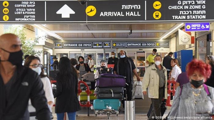  Israelul va ridica restricţiile privind călătoriile în străinătate în plin val 5