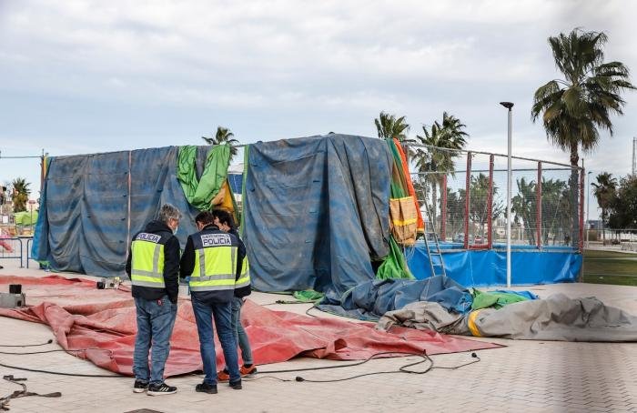  Spania: Doi copii au murit după ce un castel gonflabil a fost luat pe sus de vânt