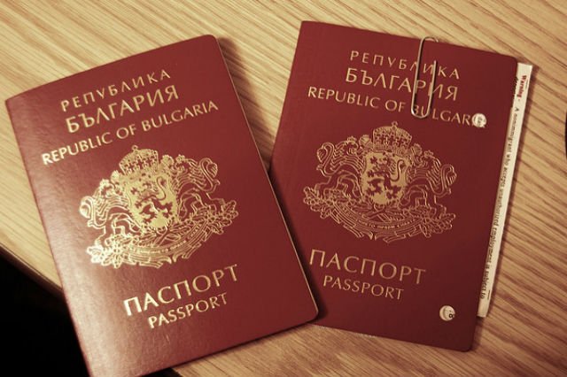  Bulgaria vrea să suprime controversatele ”paşapoarte de aur”: Investiţii contra cetăţenie!
