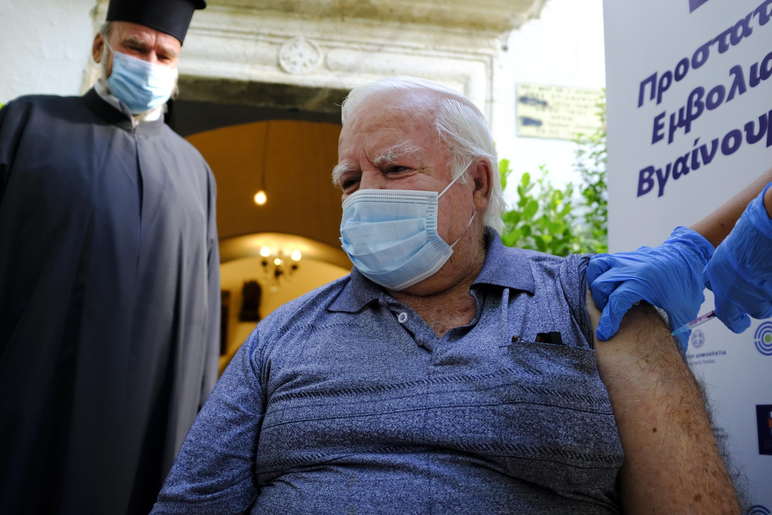  Grecia: Amendă lunară de 100 de euro pentru persoanele nevaccinate cu vârsta peste 60 de ani
