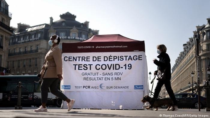  RECORD Franța a înregistrat aproape jumătate de milion de noi cazuri Covid într-o singură zi