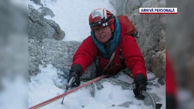  FOTO Salvatorii montani nu pot recupera trupul neînsuflețit al alpinistei Silvia Murgescu, din cauza condițiilor meteo