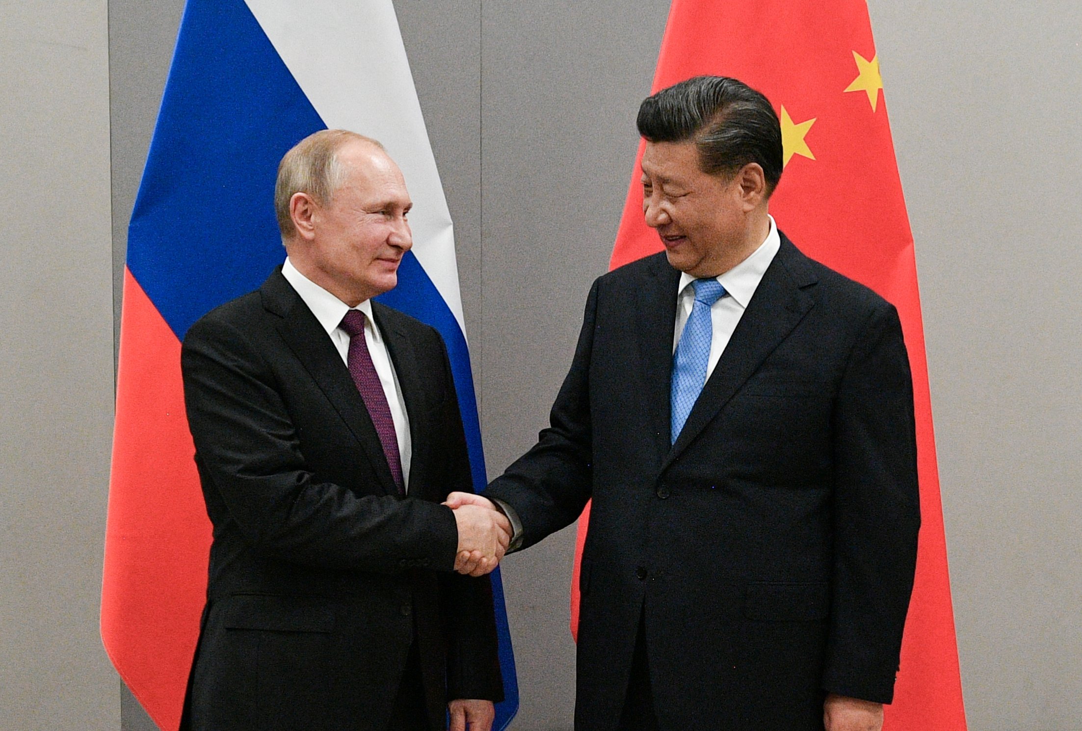  CNN: Pe măsură ce relaţiile cu Occidentul se deteriorează, Putin şi Xi îşi consolidează parteneriatul