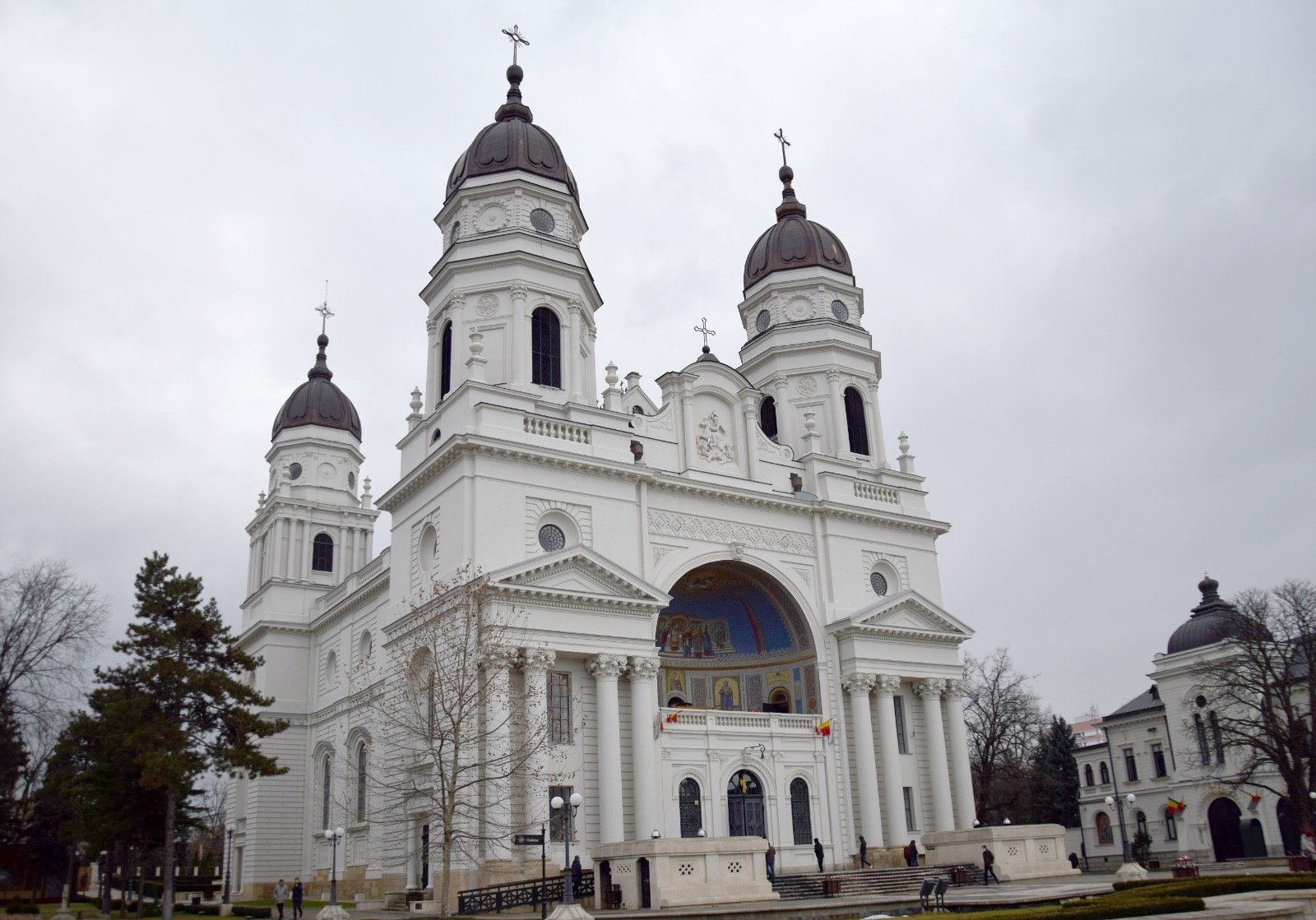  Ieri s-a celebrat hramul bisericii dărâmate pentru a se construi Catedrala Mitropolitană