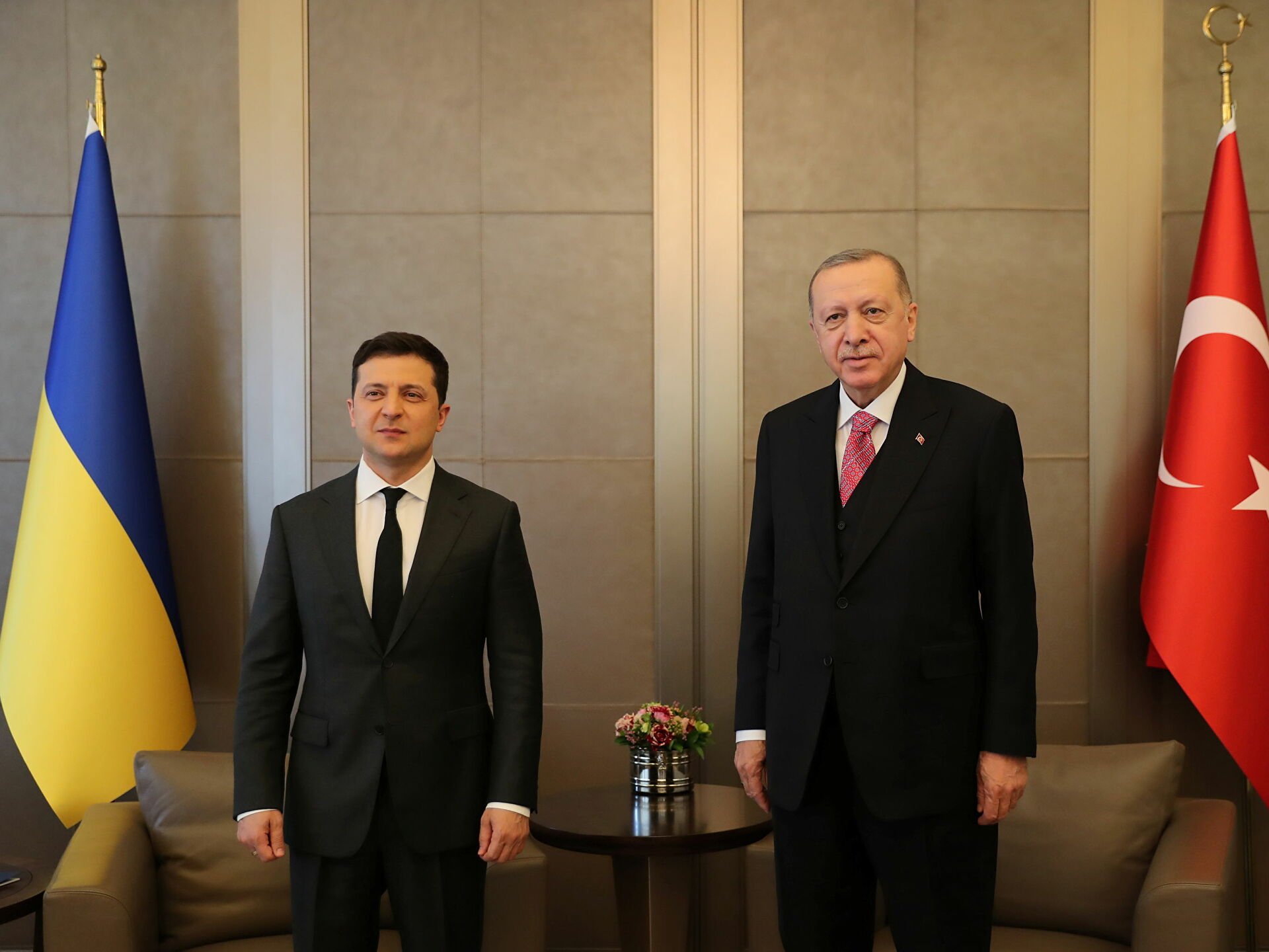  Erdogan vizitează Ucraina sperând să joace rol de mediator cu Rusia