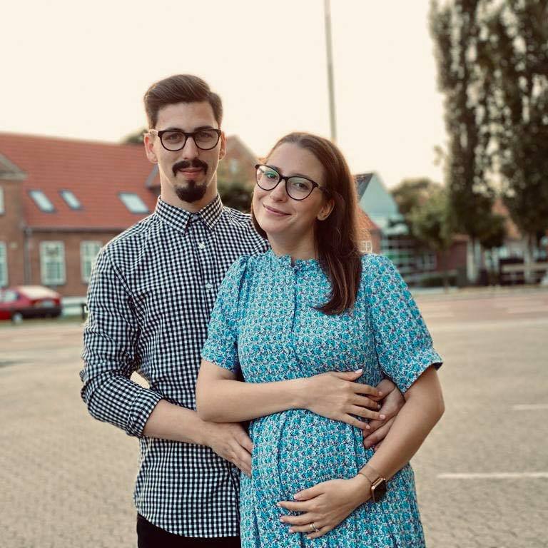  Tineri părinți din Iași, arestați în Danemarca după ce și-au dus bebelușul la spital