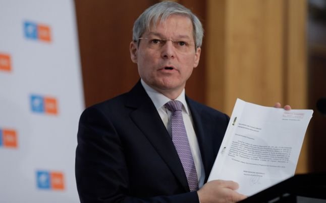  Cioloş a demisionat de la şefia USR. Drulă, noul lider al partidului