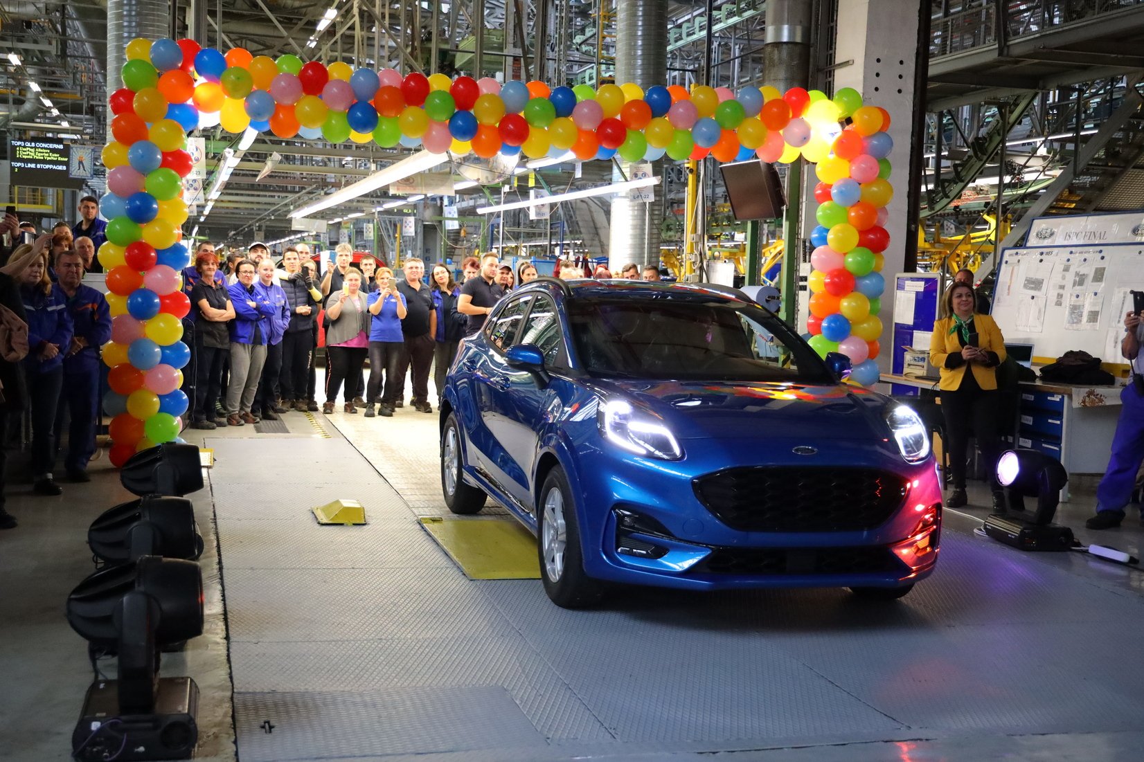  Ford a depășit pentru prima dată Dacia la numărul de mașini produse în România