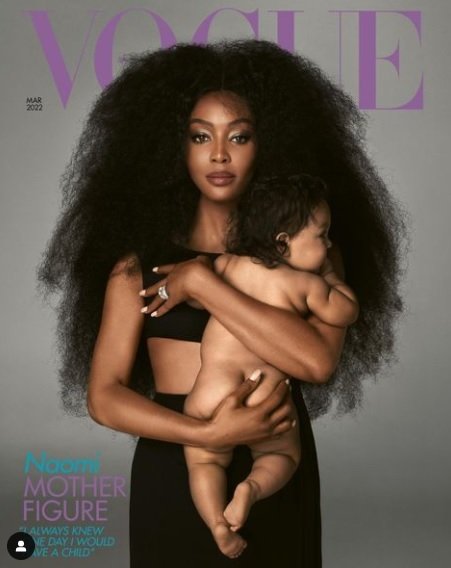  Naomi Campbell a pozat pentru prima dată cu fiica ei pentru revista Vogue