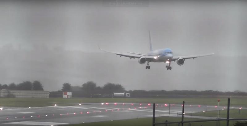  VIDEO: Manchester City, experiență terifiantă – Avionul care transporta echipa a ratat aterizarea din cauza Furtunii Dudley