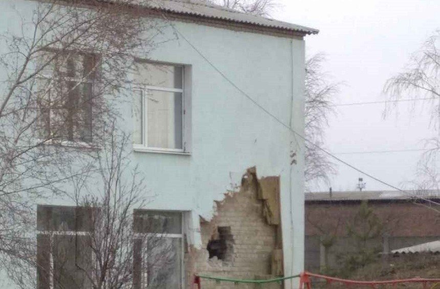  Separatiştii din estul Ucrainei au lovit cu un obuz o grădiniţă în care se aflau copii şi cadre didactice