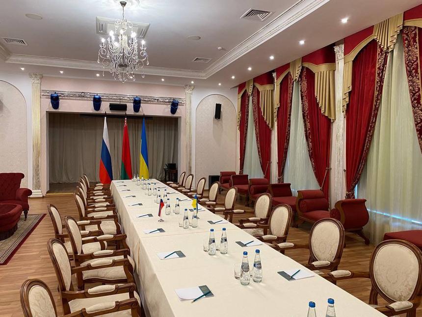  Discuţiile dintre Ucraina şi Rusia sunt programate pentru ora prânzului, ora Moscovei