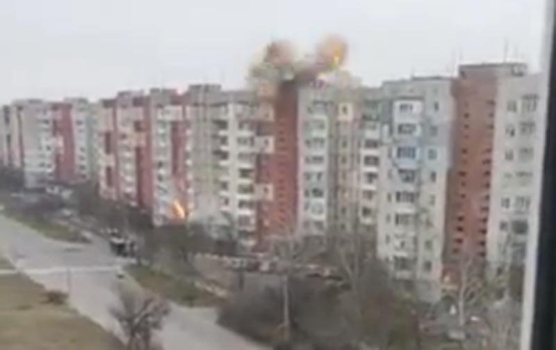  VIDEO: Rușii criminali au bombardat noi blocuri în Herson