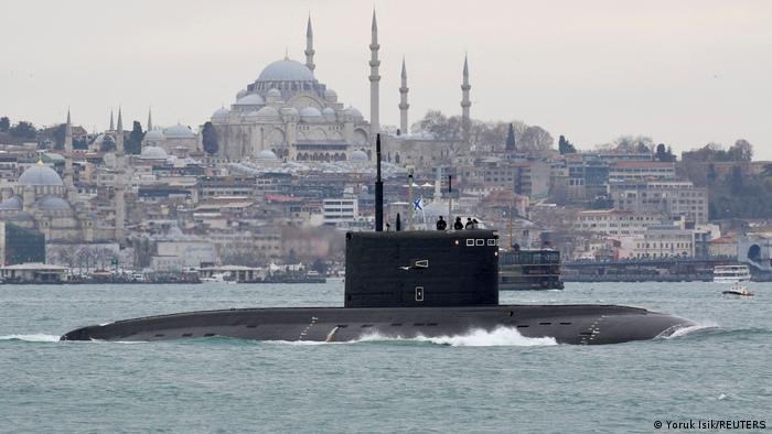  Ankara respinge trecerea navelor militare ruse prin strâmtorile Bosfor şi Dardanele