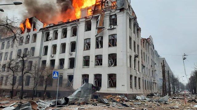  VIDEO: Bombardamente asupra orașului Harkov. Cel puțin 21 de morți