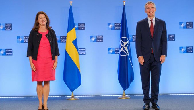  Premieră istorică: Suedezii ar vota în majoritate pentru aderarea la NATO