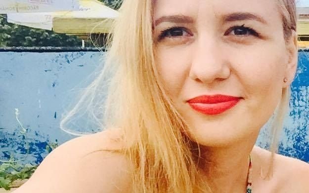  Femeia din Buzău care a lovit intenţionat cu maşina un poliţist pe motocicletă, condamnată la 8 ani şi 3 luni de închisoare